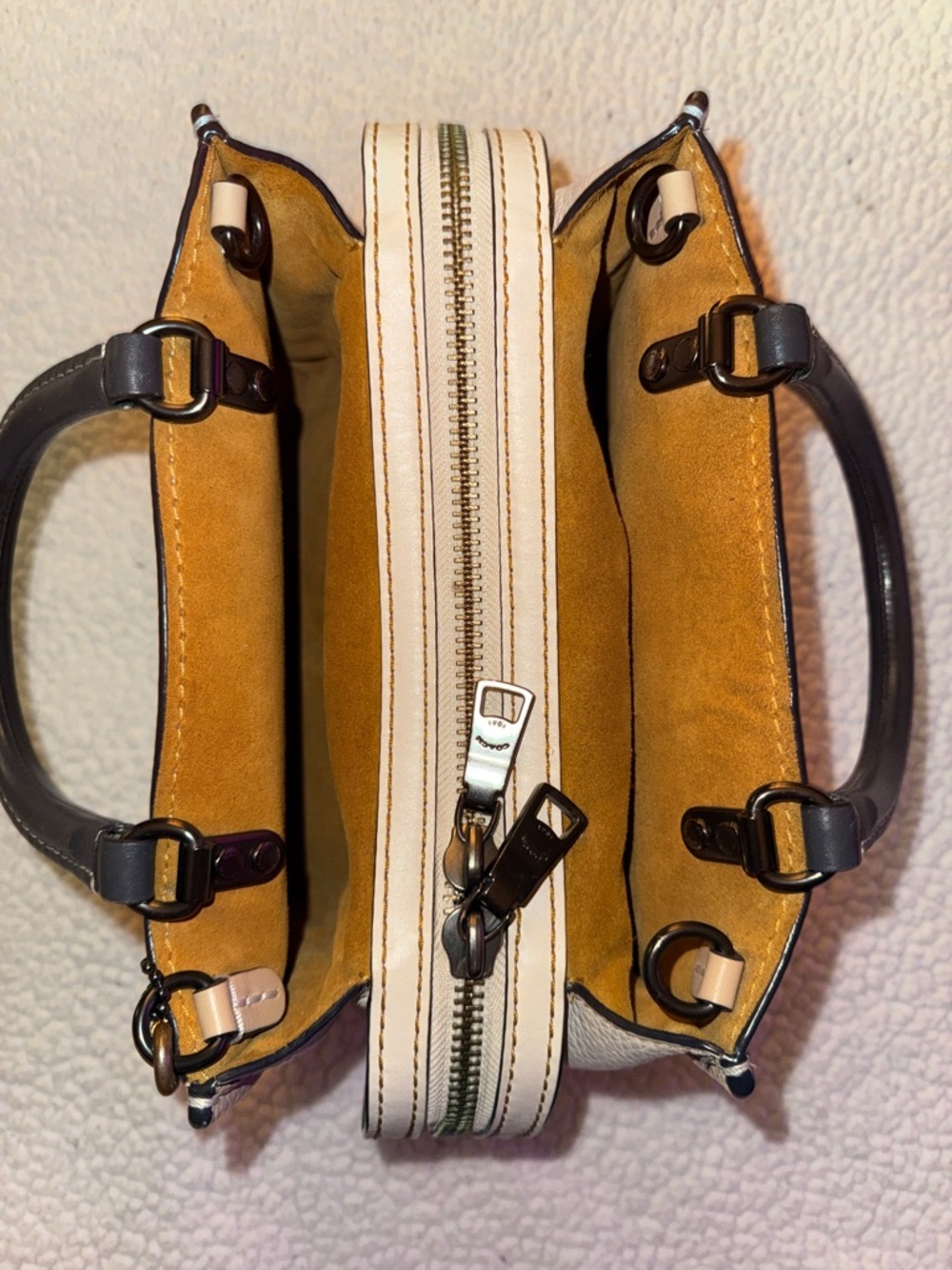 Coach 1941 Rogue 25 Style 54536 Beechwood RARE COLOR - Picture 4 of 11